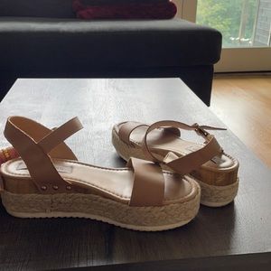 Steven madden wedges size 8